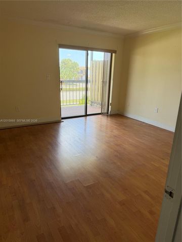 6904 NW 169th St 145F, Hialeah, FL 33015