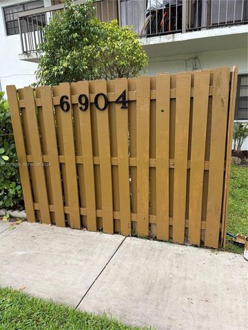 6904 NW 169th St 145F, Hialeah, FL 33015