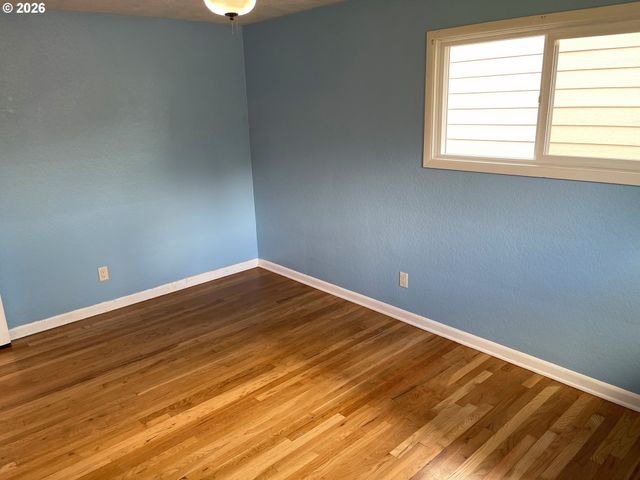 1175 Donna Ave Ne, Salem, OR 97301