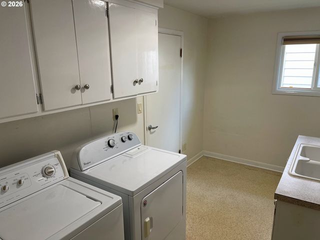 1175 Donna Ave Ne, Salem, OR 97301
