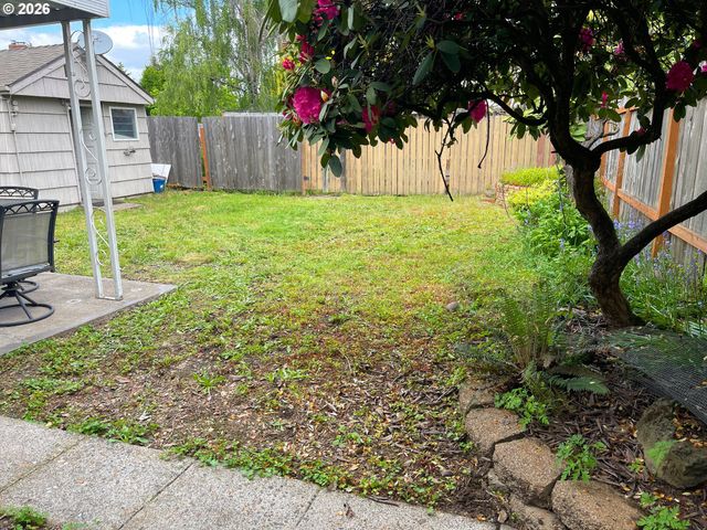 1175 Donna Ave Ne, Salem, OR 97301