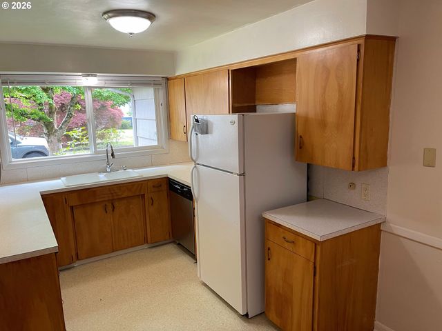 1175 Donna Ave Ne, Salem, OR 97301