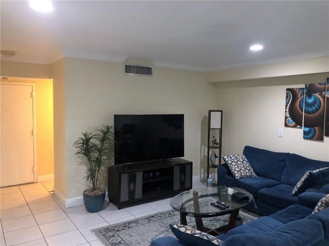 10411 N Kendall Drive B203, Miami, FL 33176