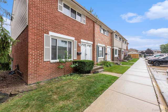 8210 Hettenberger, Warren, MI 48093