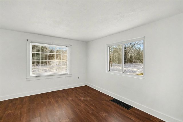 6946 S Lakeview Avenue, Idlewild, MI 49642