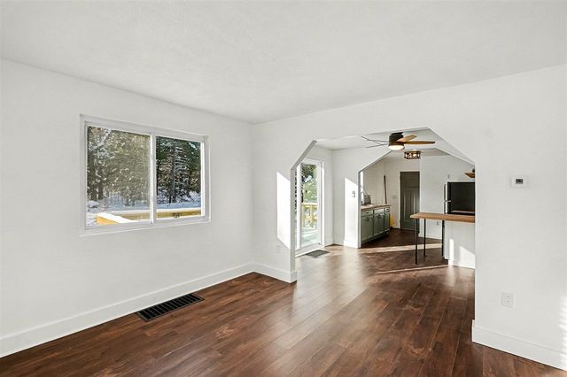 6946 S Lakeview Avenue, Idlewild, MI 49642