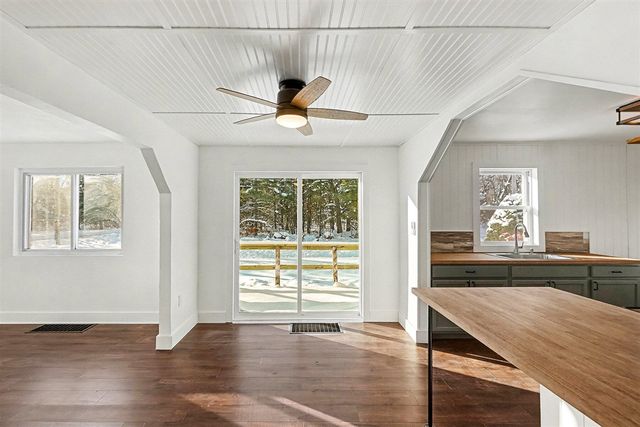 6946 S Lakeview Avenue, Idlewild, MI 49642