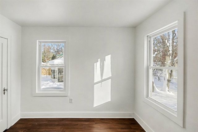 6946 S Lakeview Avenue, Idlewild, MI 49642