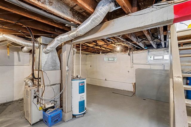 6946 S Lakeview Avenue, Idlewild, MI 49642