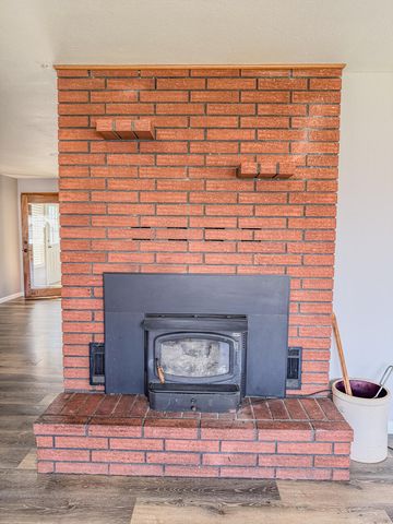 6208 Hilyard Avenue, Klamath Falls, OR 97603