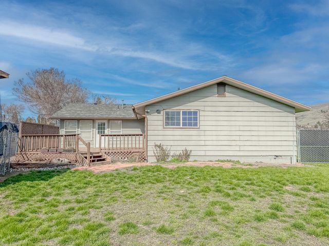 6208 Hilyard Avenue, Klamath Falls, OR 97603