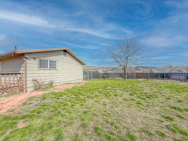 6208 Hilyard Avenue, Klamath Falls, OR 97603