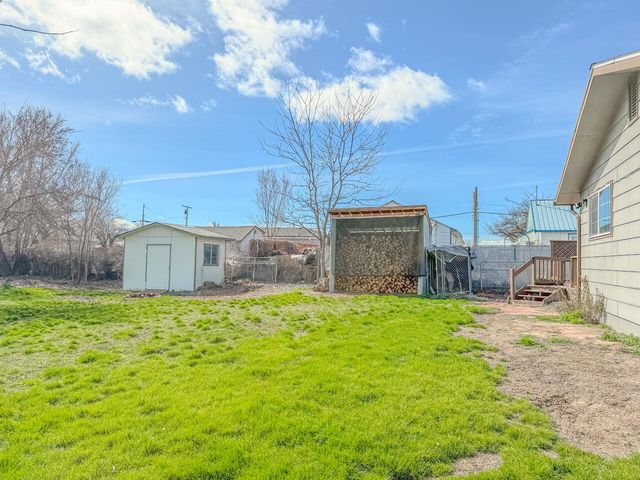 6208 Hilyard Avenue, Klamath Falls, OR 97603
