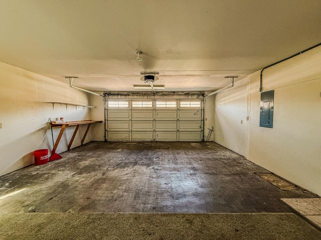 6208 Hilyard Avenue, Klamath Falls, OR 97603