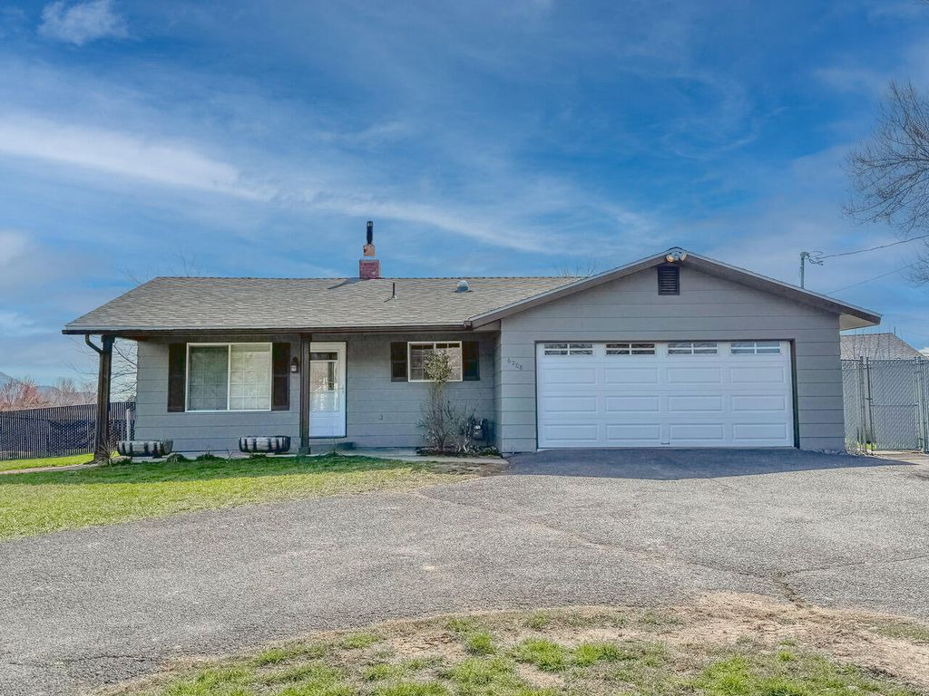 6208 Hilyard Avenue, Klamath Falls, OR 97603