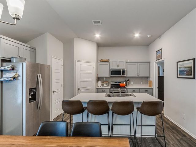 3700 Central Park Drive, Moore, OK 73160