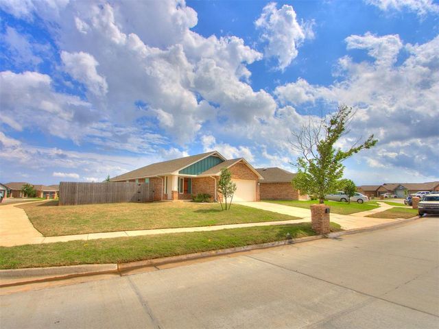 3700 Central Park Drive, Moore, OK 73160