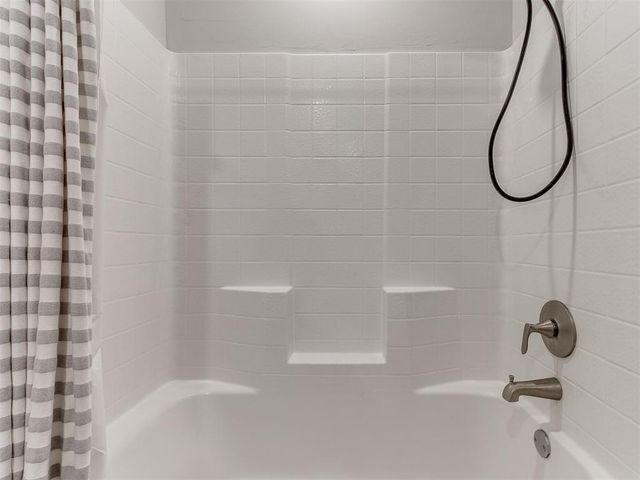 3700 Central Park Drive, Moore, OK 73160