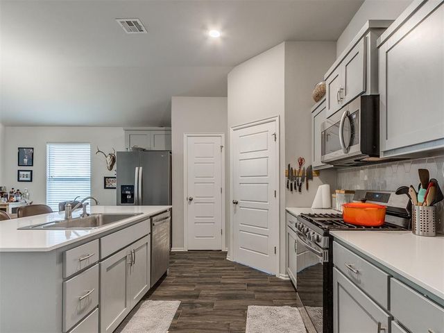 3700 Central Park Drive, Moore, OK 73160