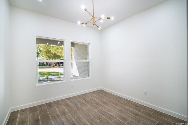 169 Pine Valley Dr, La Vernia, TX 78121