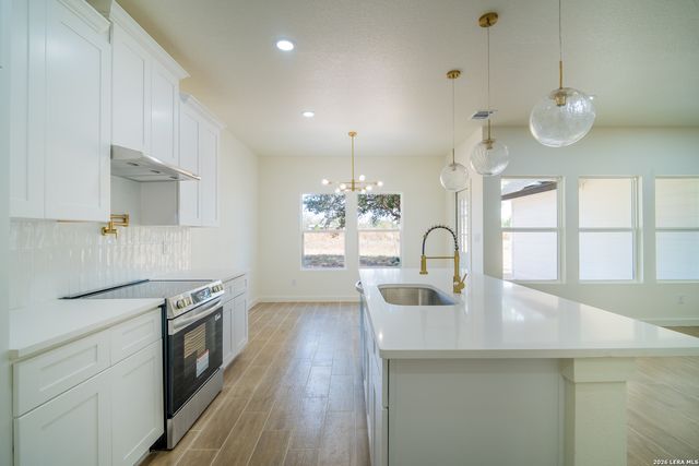 169 Pine Valley Dr, La Vernia, TX 78121