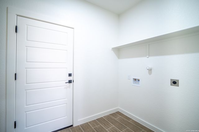 169 Pine Valley Dr, La Vernia, TX 78121