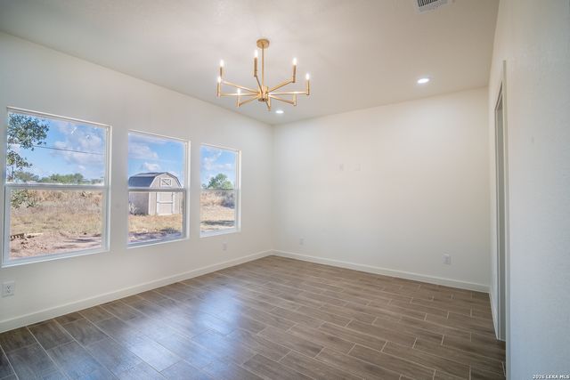 169 Pine Valley Dr, La Vernia, TX 78121