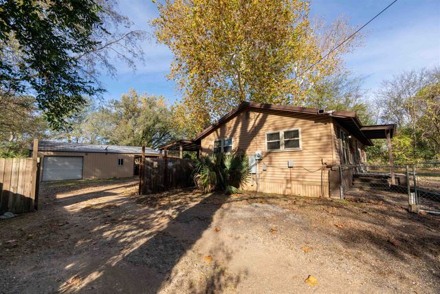 3015 S Henderson Blvd, Kilgore, TX 75662