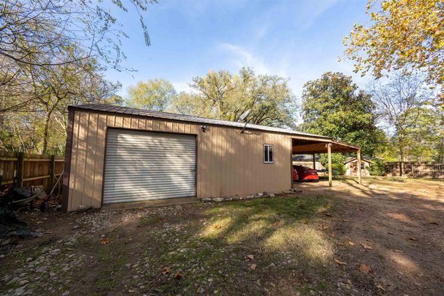 3015 S Henderson Blvd, Kilgore, TX 75662