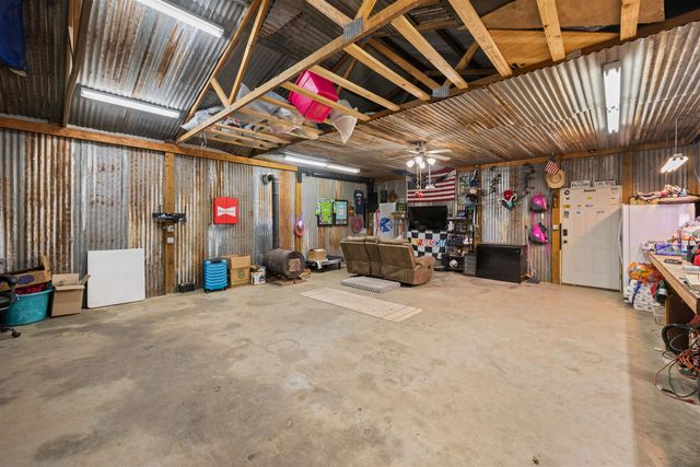 3015 S Henderson Blvd, Kilgore, TX 75662