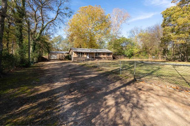 3015 S Henderson Blvd, Kilgore, TX 75662