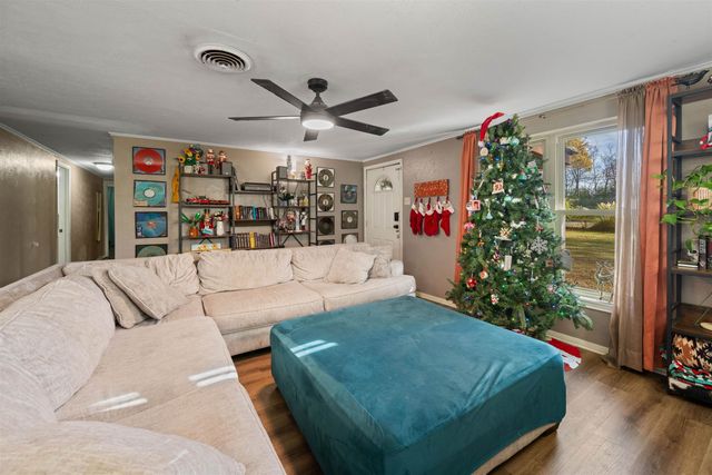 3015 S Henderson Blvd, Kilgore, TX 75662