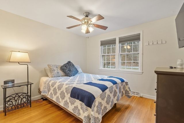 26 Monument Hill Road, Chelmsford, MA 01824