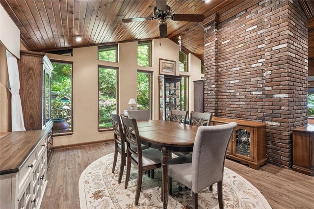 107 Jeanine Ct., Trafford, PA 15085