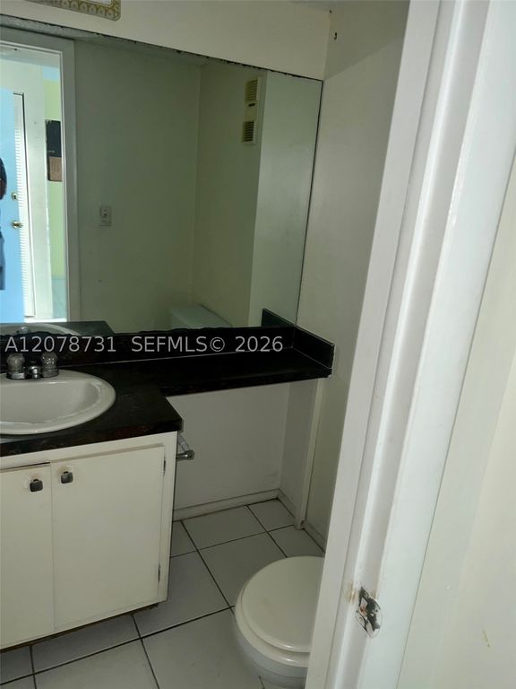 2017 NW 46th Ave A408, Lauderhill, FL 33313