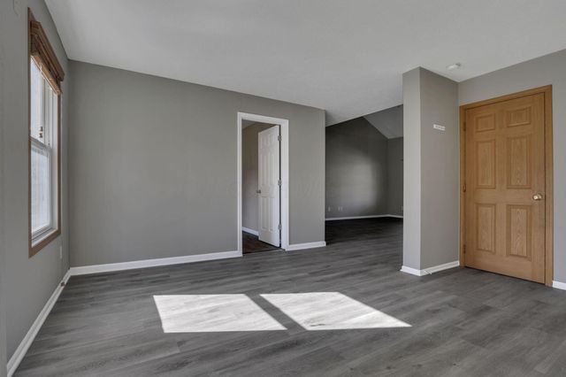 7015 Onyxbluff Lane, Blacklick, OH 43004