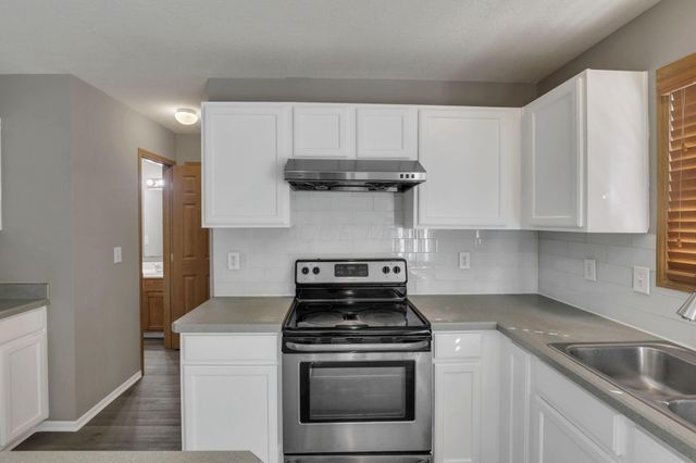 7015 Onyxbluff Lane, Blacklick, OH 43004