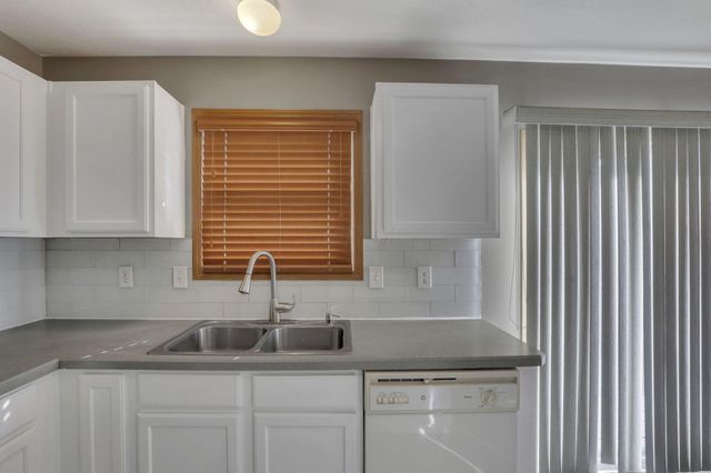 7015 Onyxbluff Lane, Blacklick, OH 43004