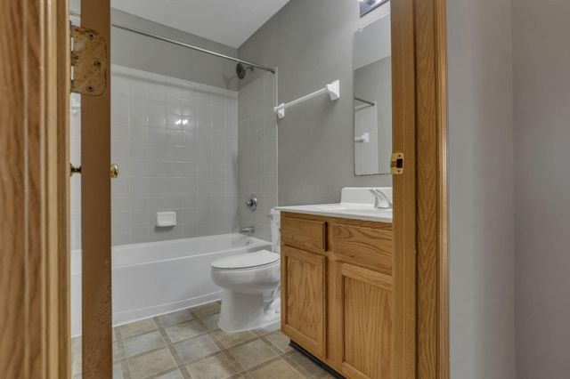 7015 Onyxbluff Lane, Blacklick, OH 43004