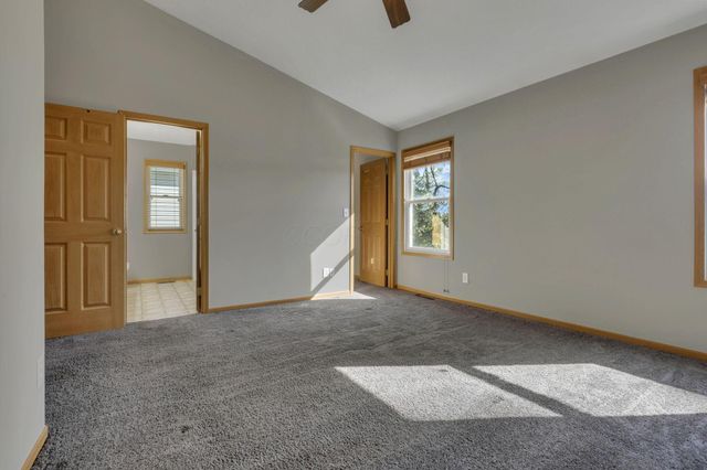 7015 Onyxbluff Lane, Blacklick, OH 43004