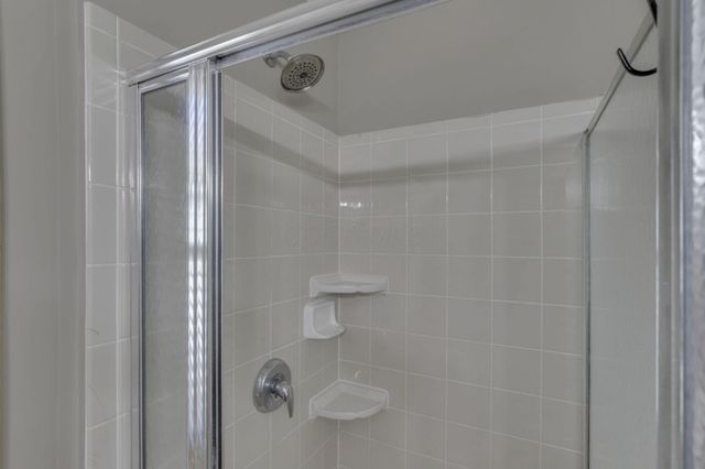 7015 Onyxbluff Lane, Blacklick, OH 43004