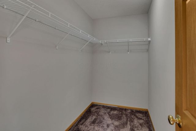 7015 Onyxbluff Lane, Blacklick, OH 43004