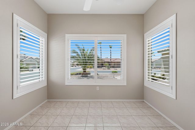 16202 W TAPATIO Drive, Surprise, AZ 85374