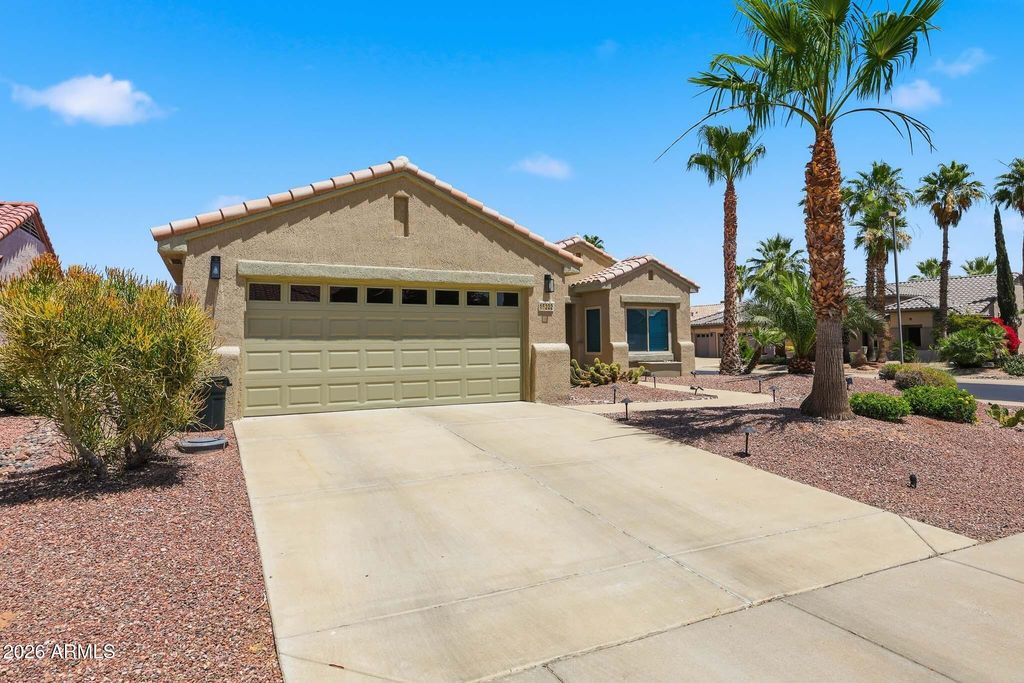 16202 W TAPATIO Drive, Surprise, AZ 85374 — photo 2