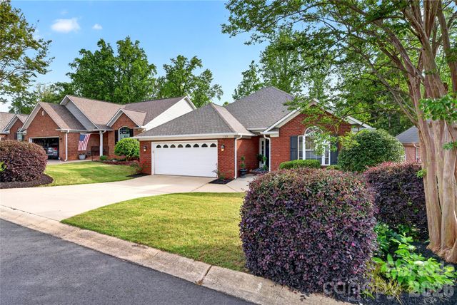 133 Hidden Ridge Drive, Spartanburg, SC 29301