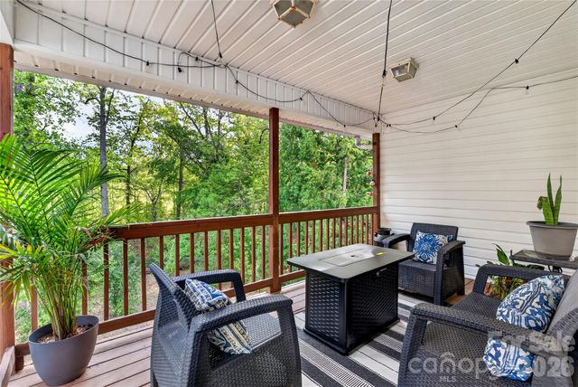133 Hidden Ridge Drive, Spartanburg, SC 29301