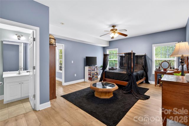 133 Hidden Ridge Drive, Spartanburg, SC 29301