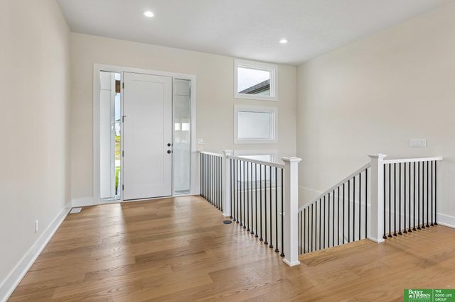 10809 S 219th Avenue, Gretna, NE 68028