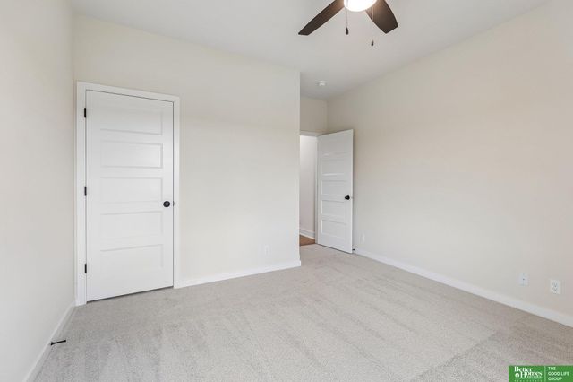 10809 S 219th Avenue, Gretna, NE 68028