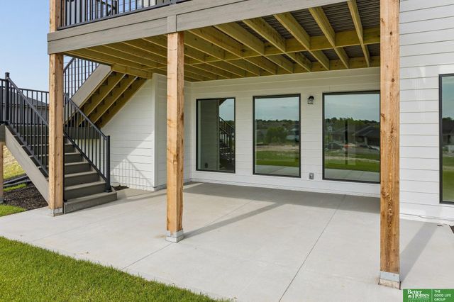 10809 S 219th Avenue, Gretna, NE 68028